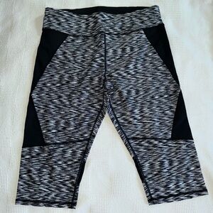 Calvin Klein Performance size XL crop yoga pants